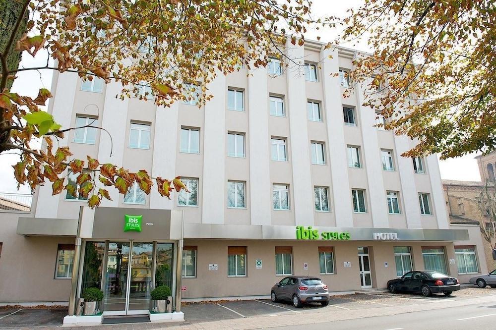 Ibis Styles Parma Toscanini Esterno foto
