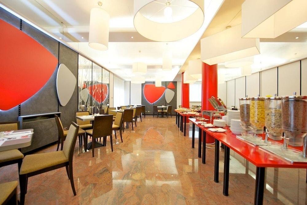 Ibis Styles Parma Toscanini Esterno foto