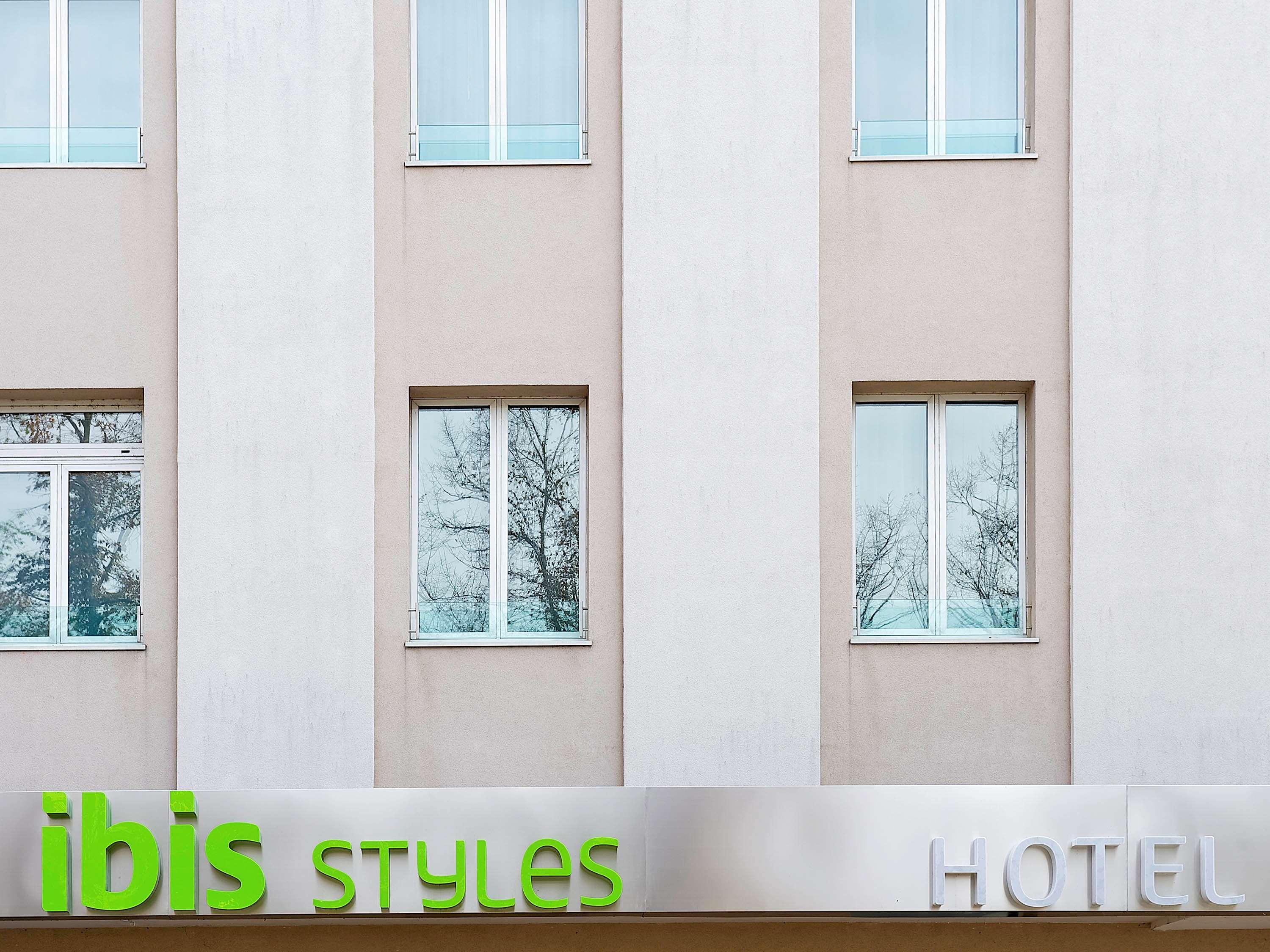 Ibis Styles Parma Toscanini Esterno foto