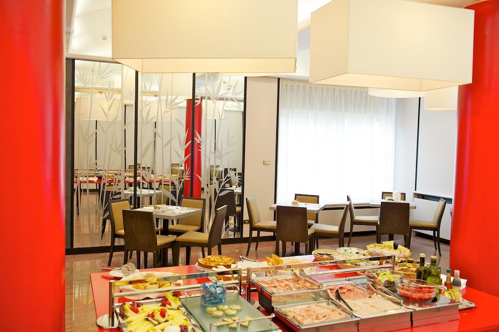Ibis Styles Parma Toscanini Esterno foto