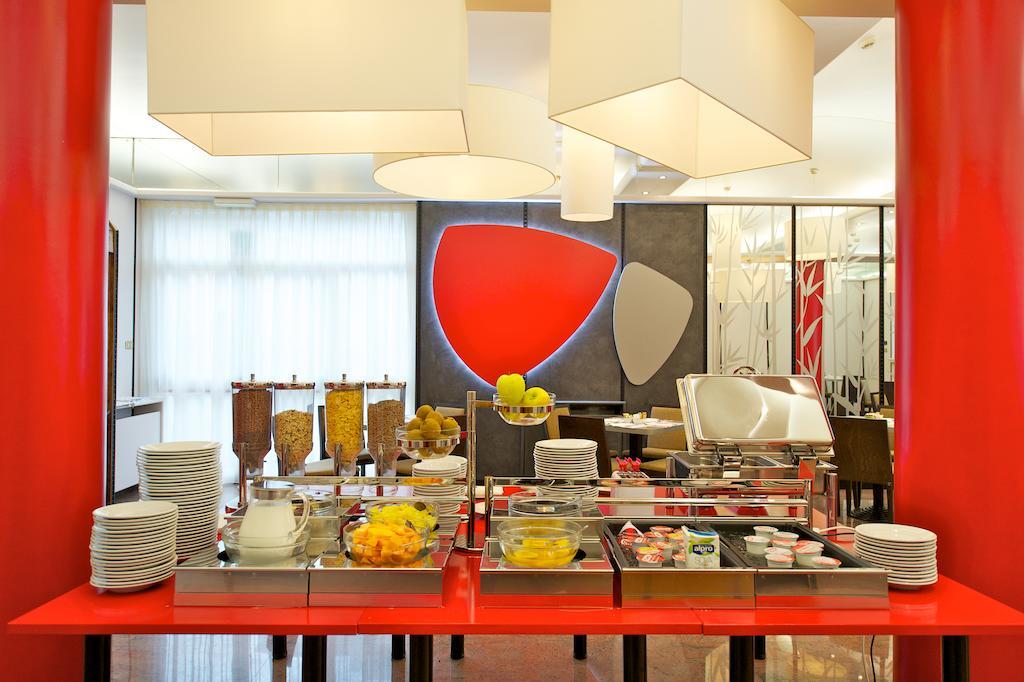 Ibis Styles Parma Toscanini Esterno foto