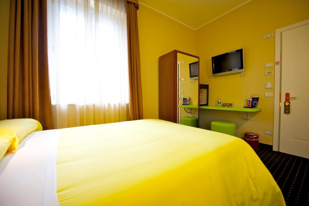 Ibis Styles Parma Toscanini Esterno foto