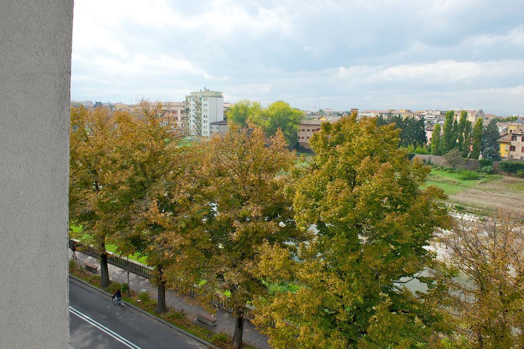 Ibis Styles Parma Toscanini Esterno foto