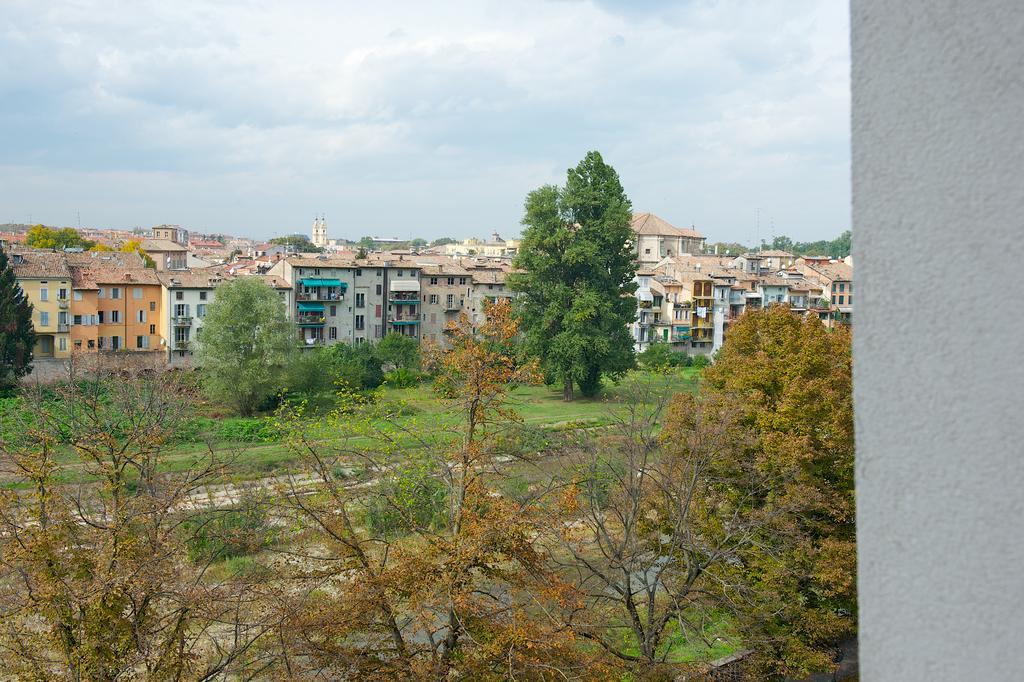 Ibis Styles Parma Toscanini Esterno foto