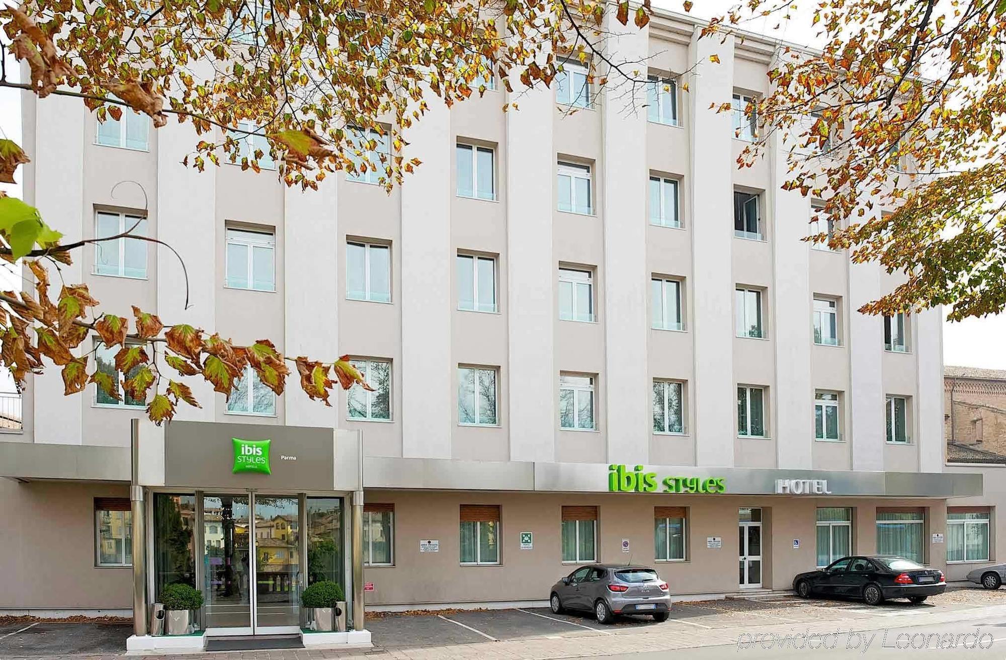 Ibis Styles Parma Toscanini Esterno foto