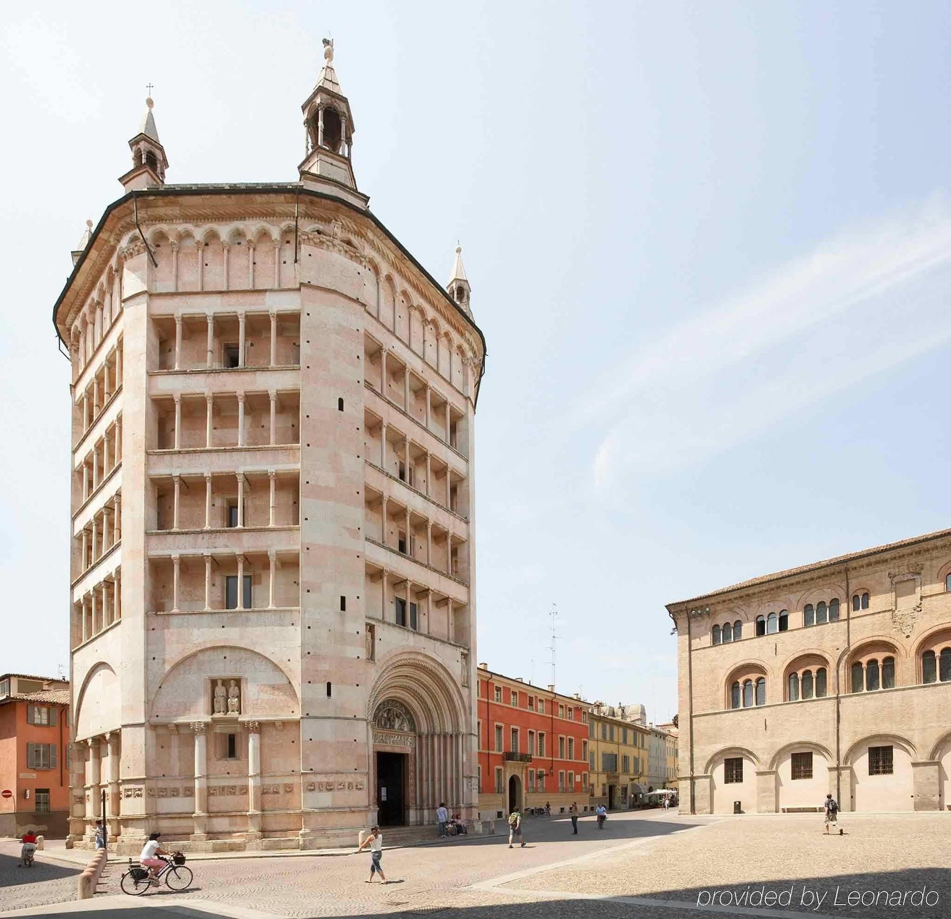 Ibis Styles Parma Toscanini Esterno foto