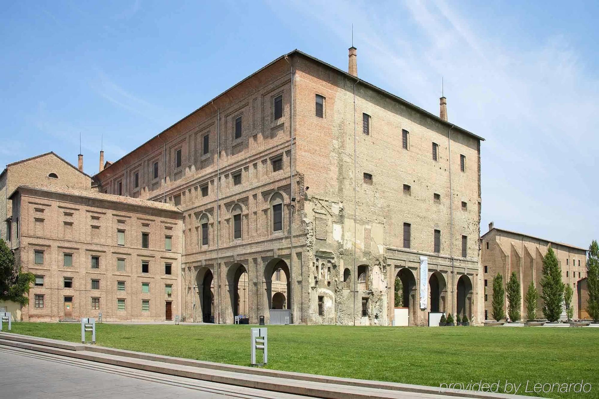Ibis Styles Parma Toscanini Esterno foto